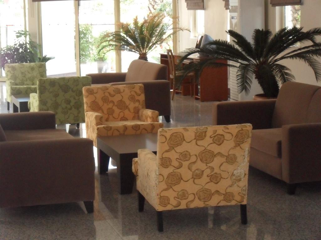 Side Palm D'Or Hotel 外观 照片