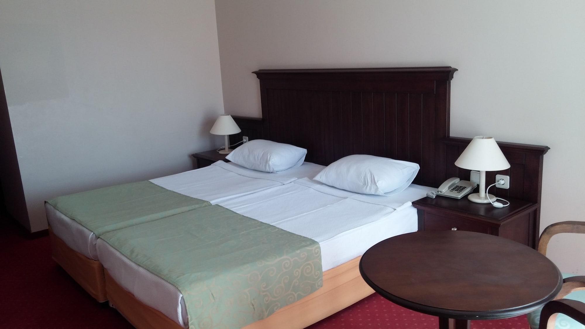 Side Palm D'Or Hotel 外观 照片