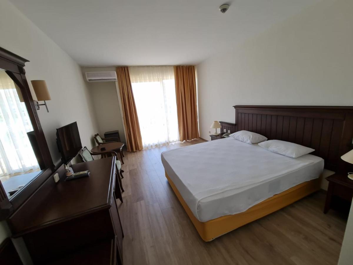 Side Palm D'Or Hotel 外观 照片