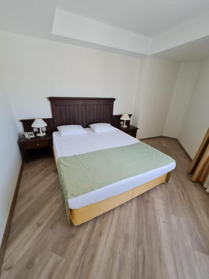 Side Palm D'Or Hotel 外观 照片