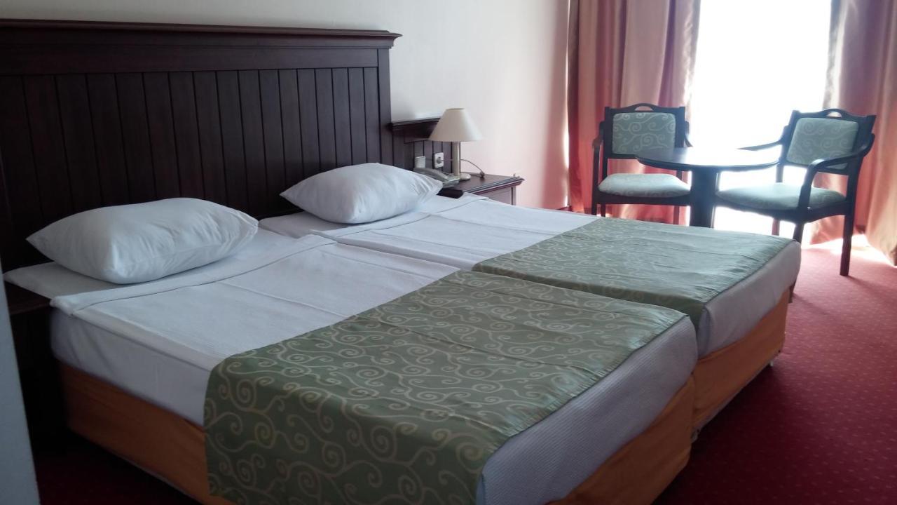 Side Palm D'Or Hotel 外观 照片
